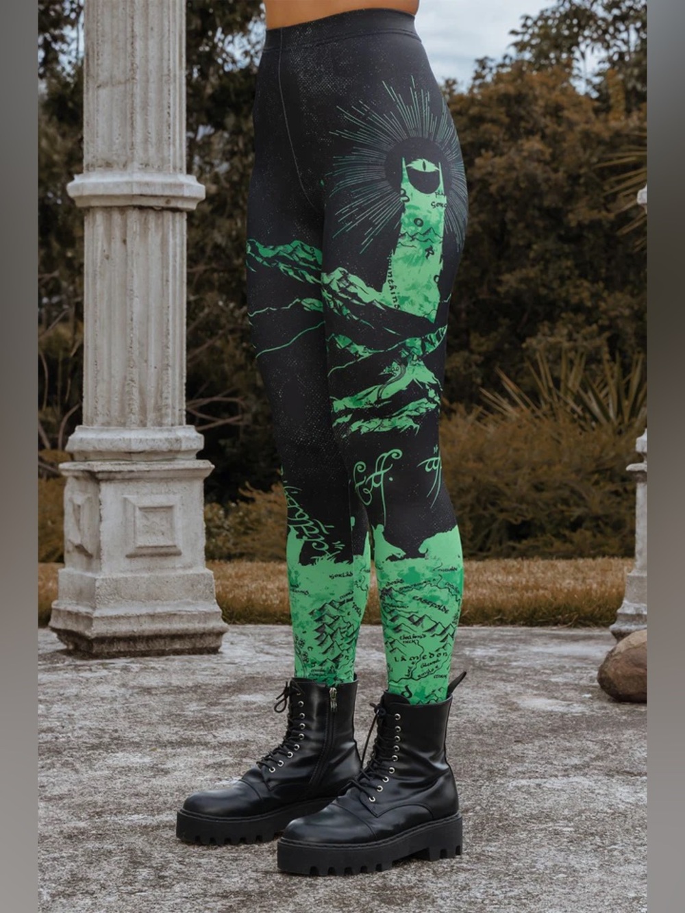 BlackMilk LOTR Green & Black Script Sauron Leggings L